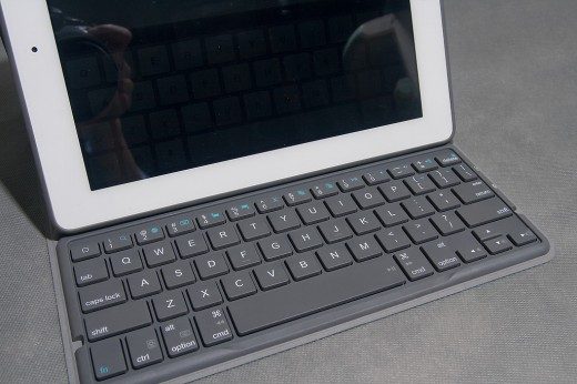 logitech-solar-keyboard-folio-keyboard