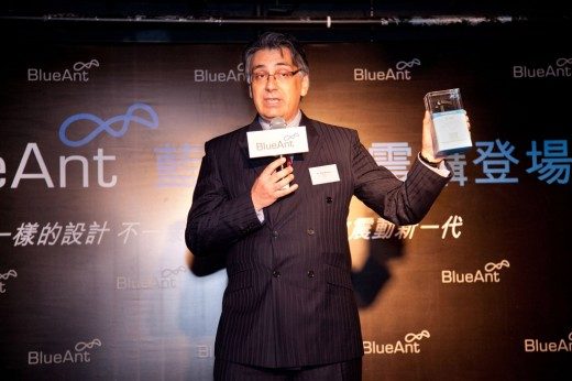 BlueAnt 執行總裁 Mr. Geoff Wanless 今日宣佈 BlueAnt 正式引入多款藍牙耳機及立體聲耳機，為顧客提供更多超值選擇。