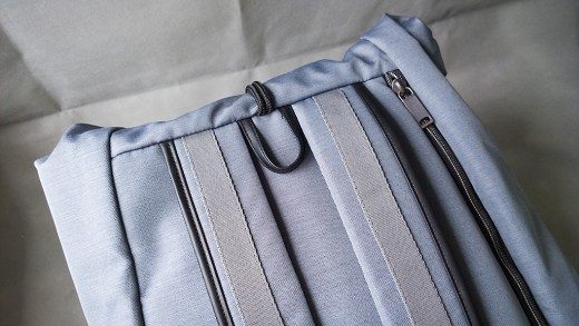 targus-geo-15.6-roll-top-backpack-straps