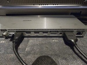 samsung-suhd-tv-one-connect-port